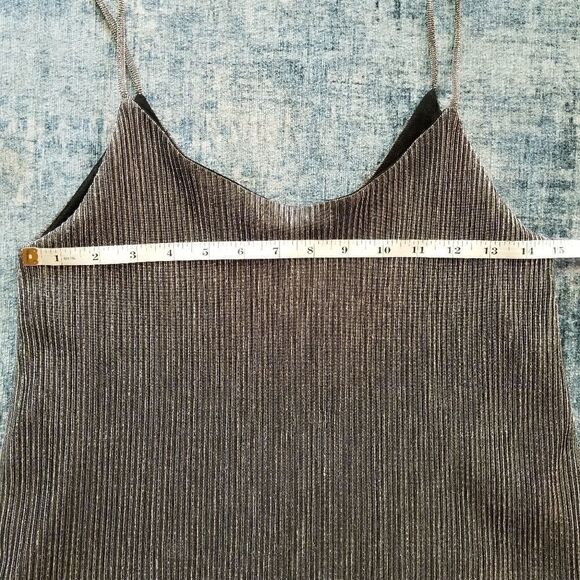Metallic Silver Ribbed Tank Top Small - Picture 4 of 7